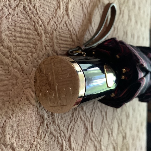 Tory Burch Push-Button Umbrella - Picture 5 of 6